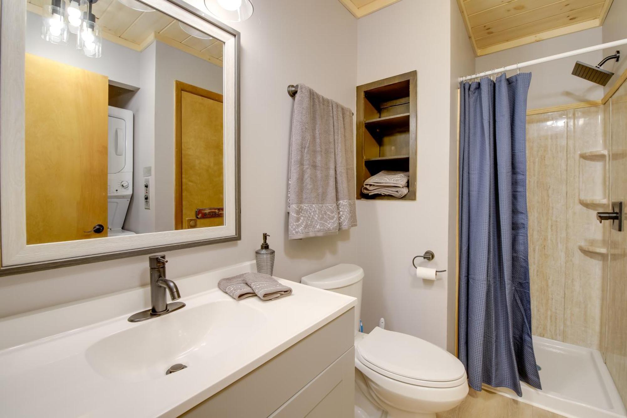Gatlinburg Mountain Cabin With Hot Tub, Deck And Games Eksteriør bilde