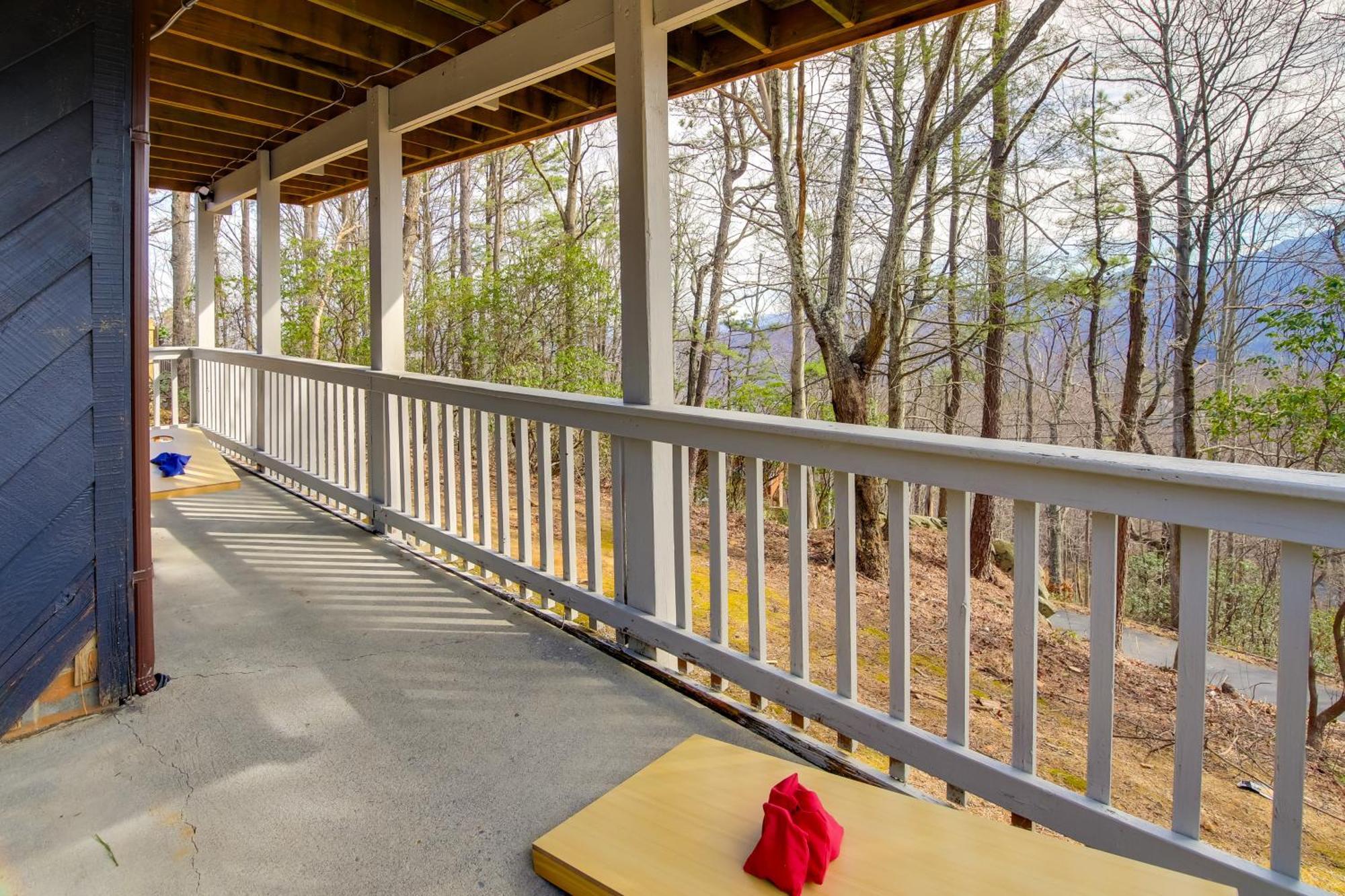 Gatlinburg Mountain Cabin With Hot Tub, Deck And Games Eksteriør bilde