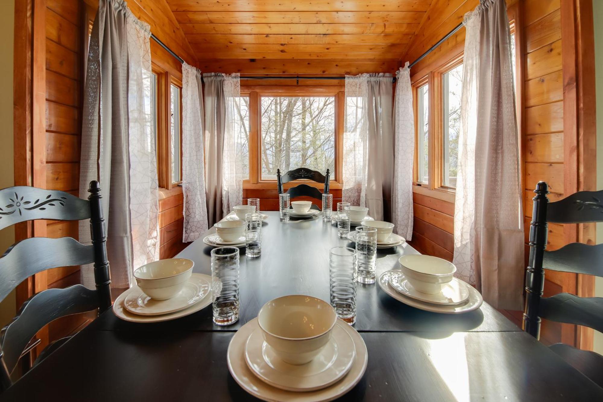 Gatlinburg Mountain Cabin With Hot Tub, Deck And Games Eksteriør bilde